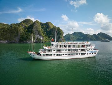 Hera Classic Boutique Cruise
