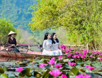 Perfume Pagoda Group Tour